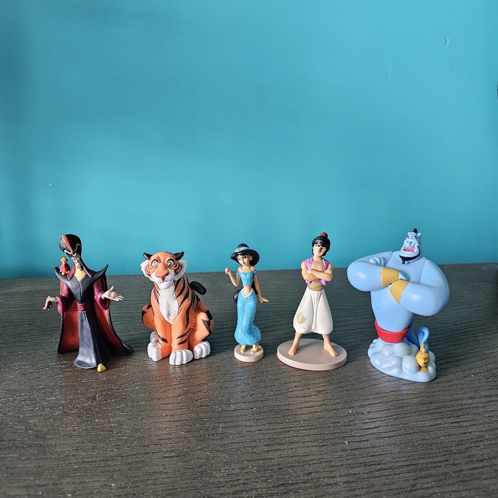 Disney Character Figurine Set Aladdin